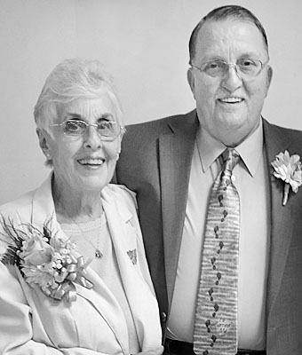 Couple Marks Golden
